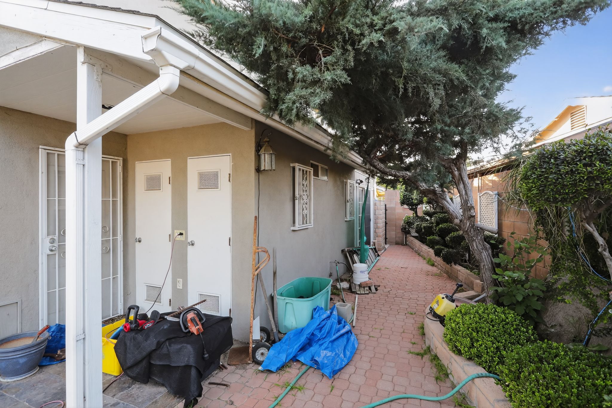 10856 Topeka Dr, Porter Ranch, CA 91326 – Sellers New Day Deals