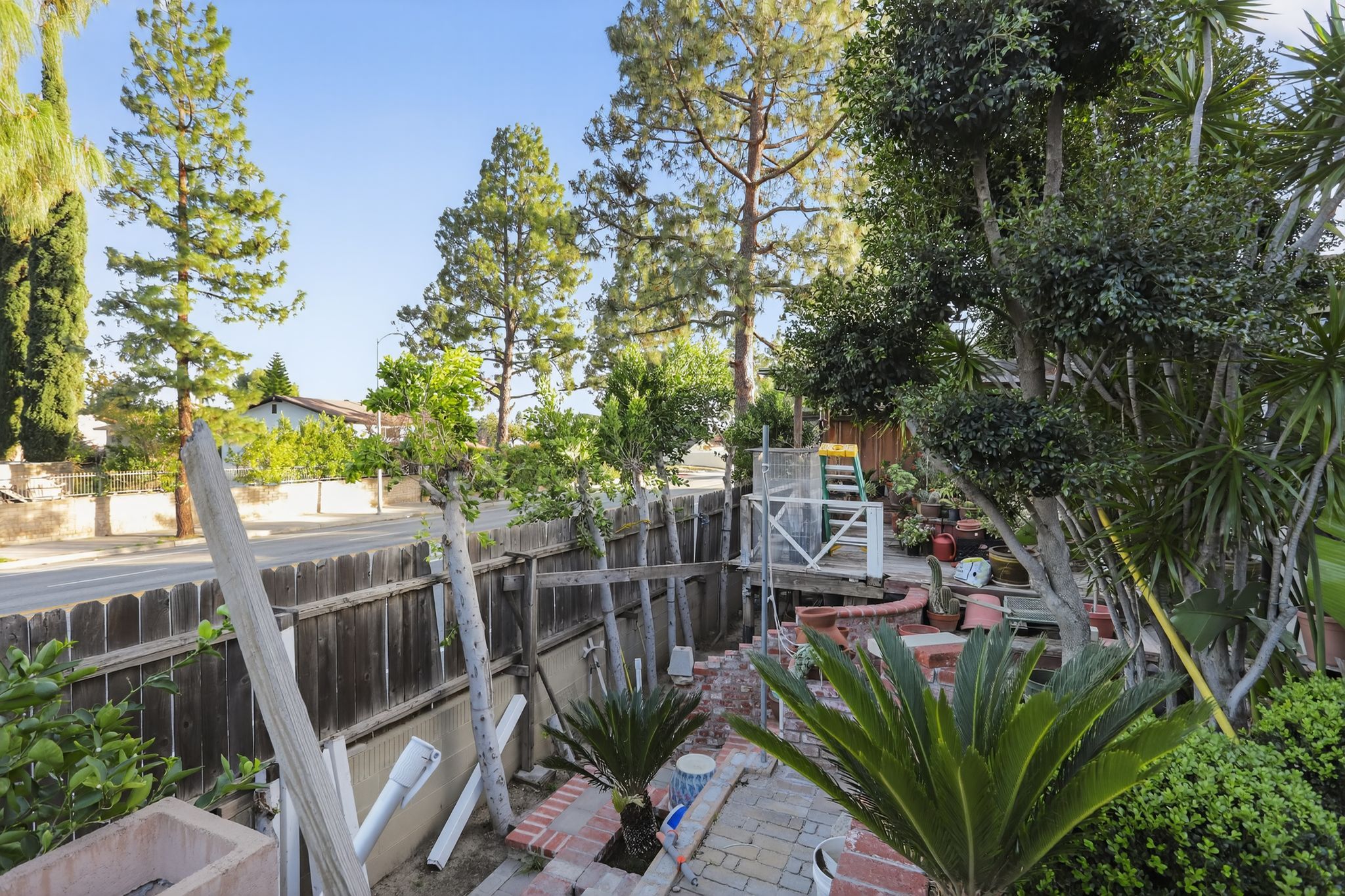 10856 Topeka Dr, Porter Ranch, CA 91326 – Sellers New Day Deals