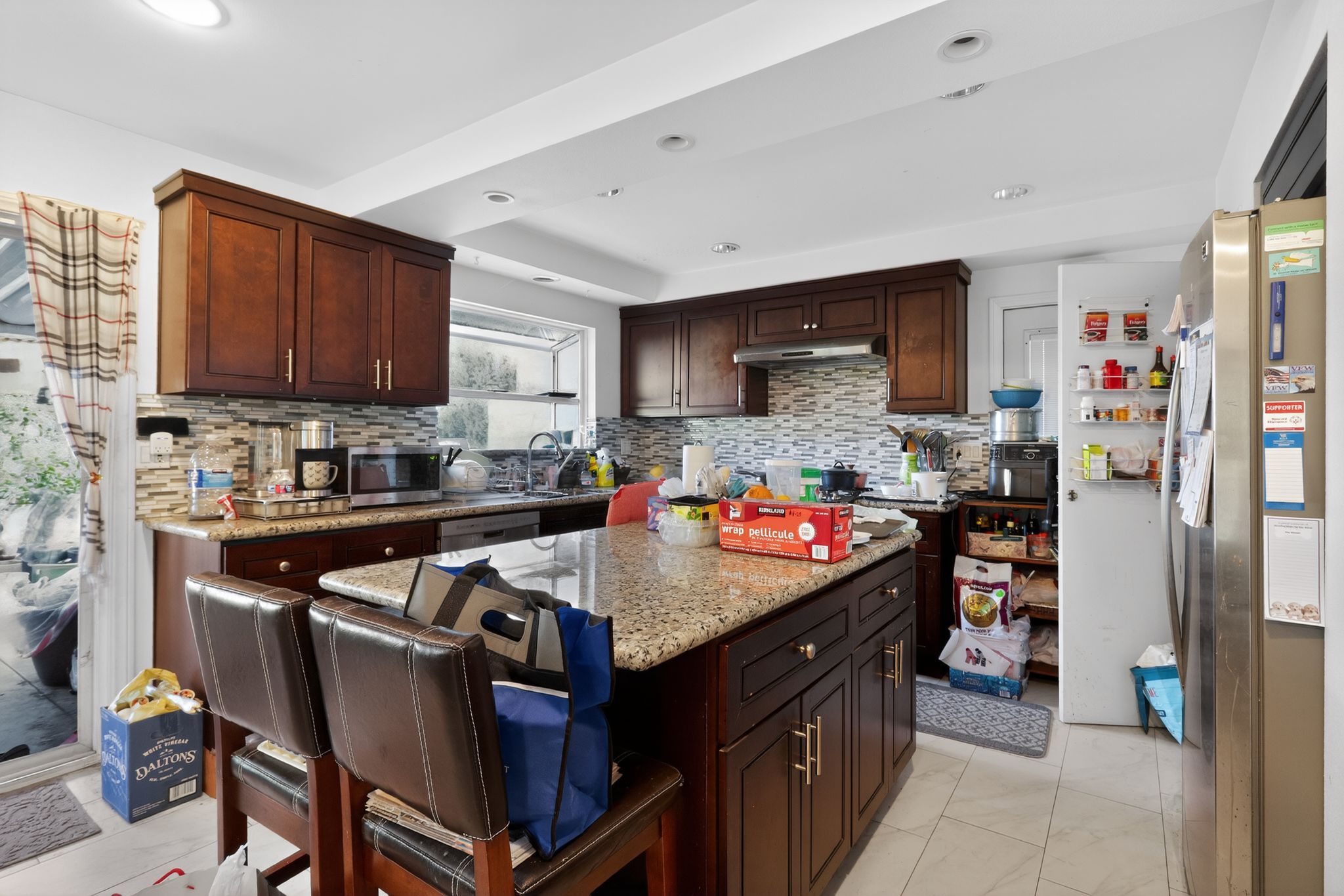10856 Topeka Dr, Porter Ranch, CA 91326 – Sellers New Day Deals